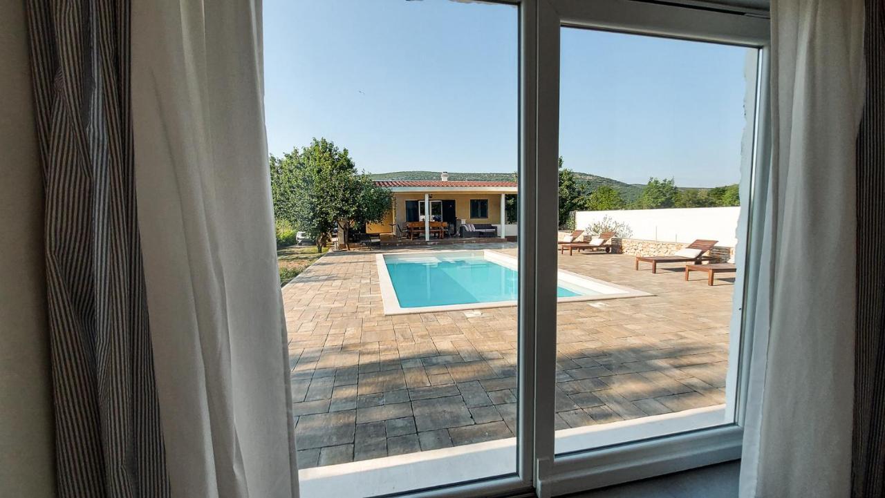 Villa Legacy Krusvar Exterior photo
